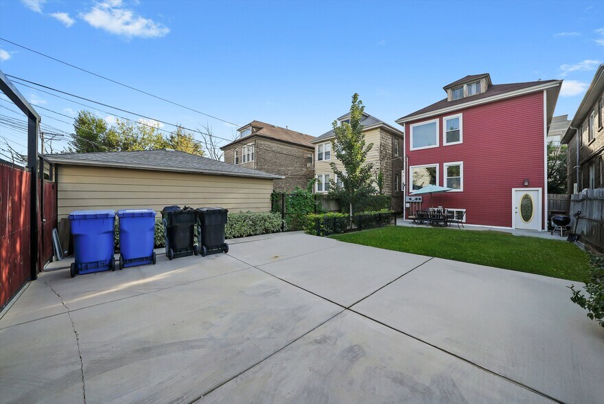 More Photos Of 6933 S Washtenaw Ave, Chicago Multifamily For Sale