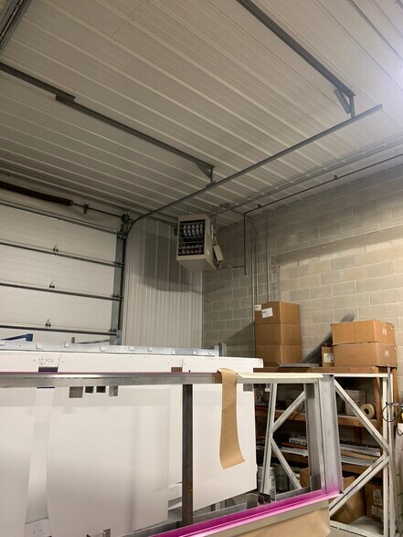 More Photos Of 8635 Hollander Dr, Franksville Manufacturing For Lease