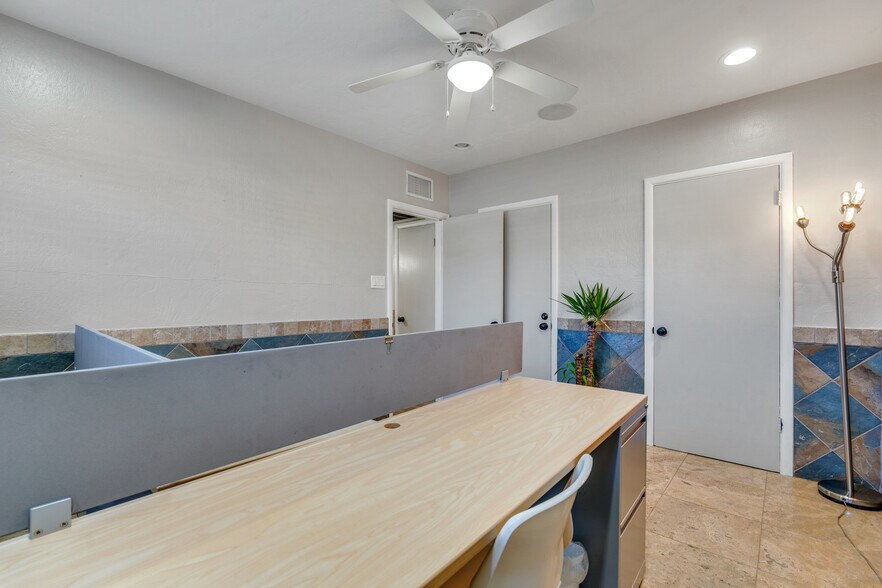 More Photos Of 3428 N 15th Ave, Phoenix Coworking Space