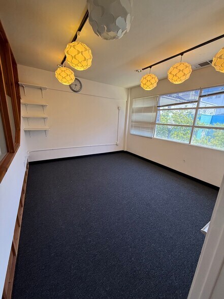More Photos Of 300-500 Ben Franklin Ct, San Mateo Loft Creative Space For Lease
