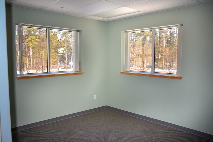 More Photos Of 19 Thompson Dr, Essex Manufacturing For Lease