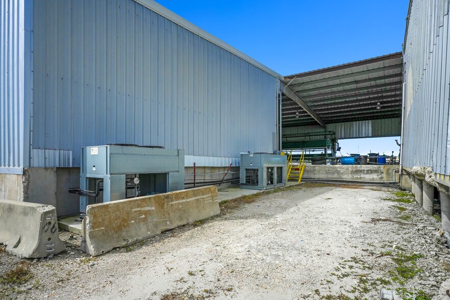 More Photos Of 901 NW 9th St, Belle Glade Industrial For Lease