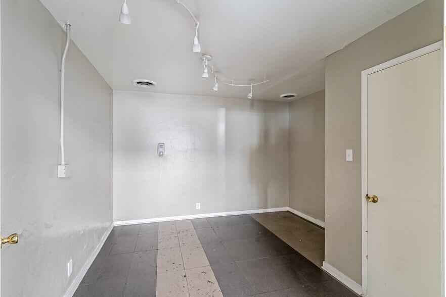 More Photos Of 2314-2318 Central Ave, Alameda Storefront Retail Office For Sale