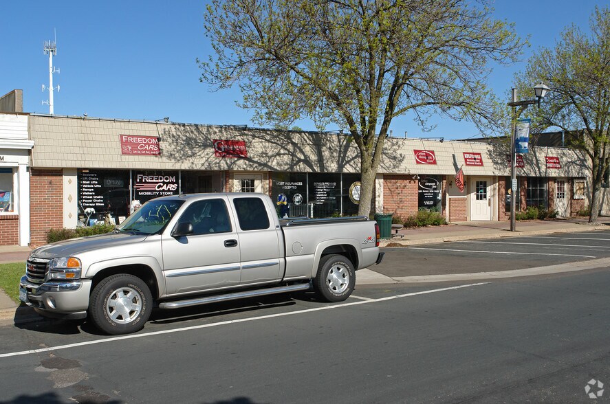 More Photos Of 4711-4723 Clark Ave, White Bear Lake Unknown For Lease