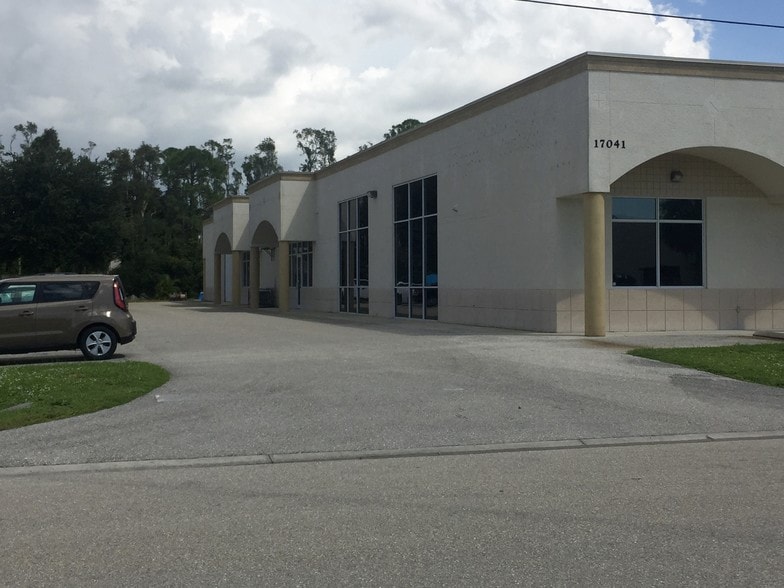 More Photos Of 17041 Alico Commerce Ct, Fort Myers Industrial For Lease