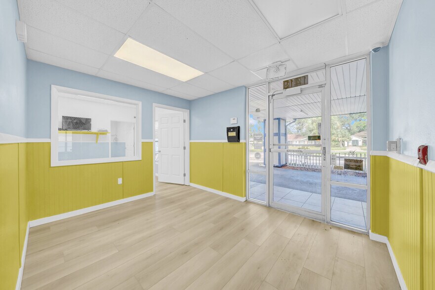 More Photos Of 1419 Sunset Point Rd, Clearwater Office For Sale