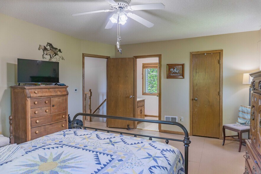 More Photos Of 24166 Langford Ave, Jordan Land For Sale