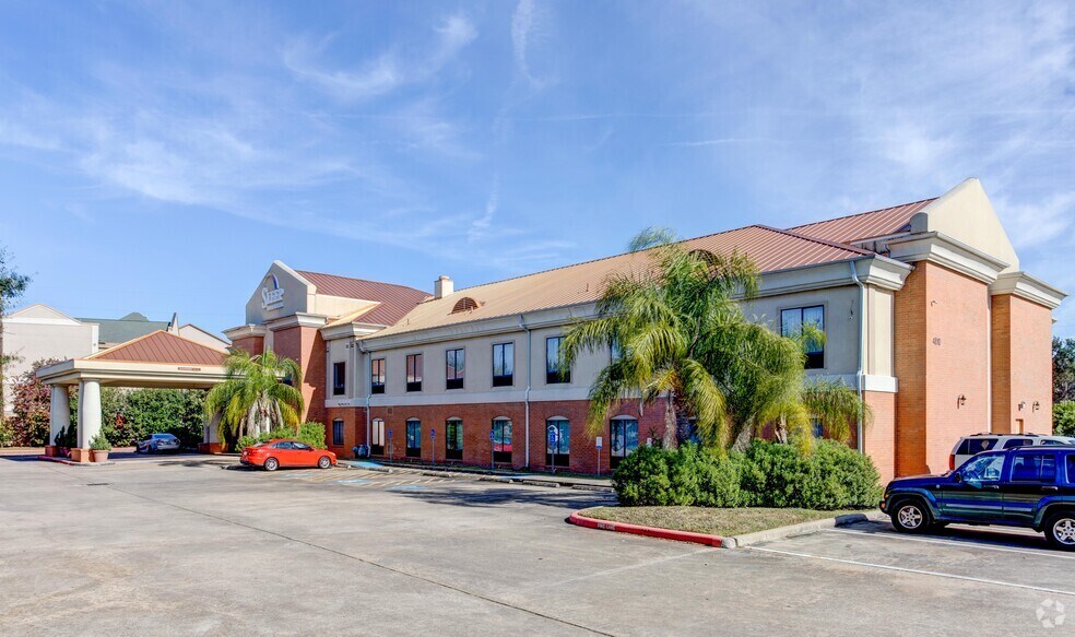 More Photos Of 4810 Alpine Rd, Stafford Hotel For Sale