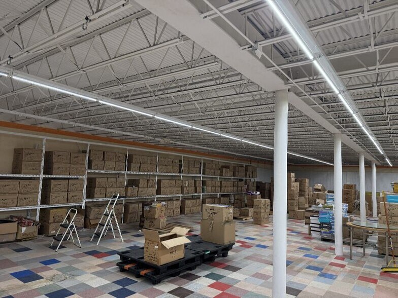 More Photos Of 932 Airport Rd, Ferguson Freestanding For Sale