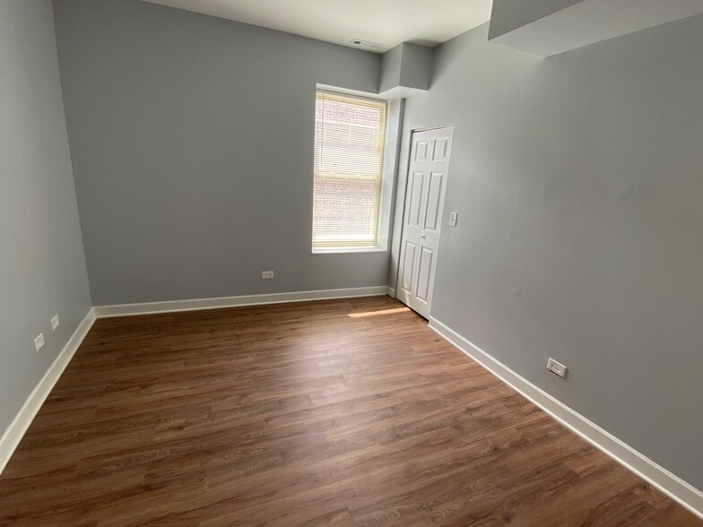 More Photos Of 4359 W West End Ave, Chicago Multifamily For Sale