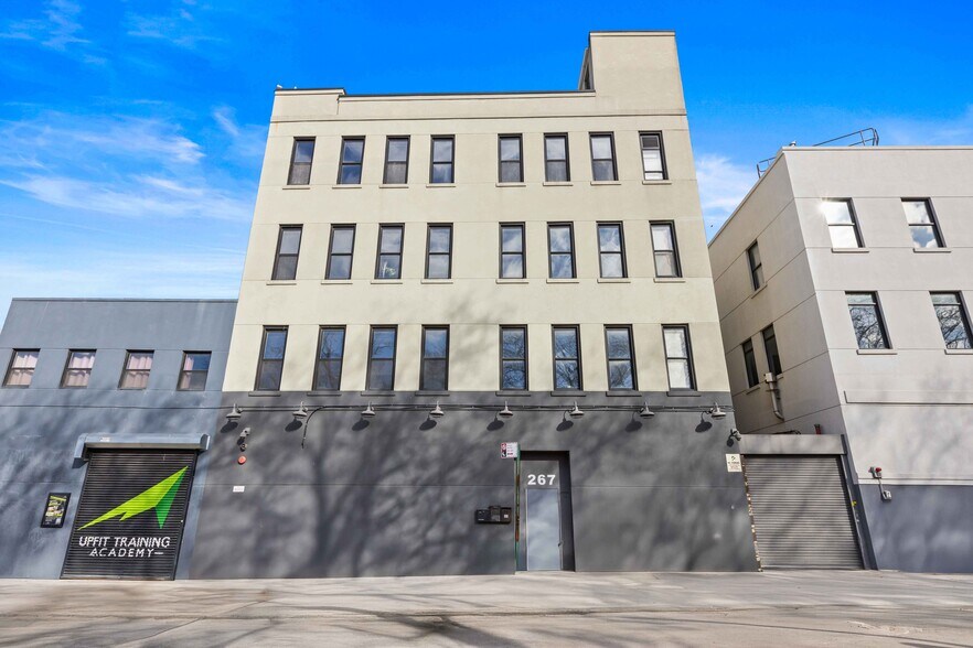 More Photos Of 267-271 Douglass St, Brooklyn Loft Creative Space For Lease