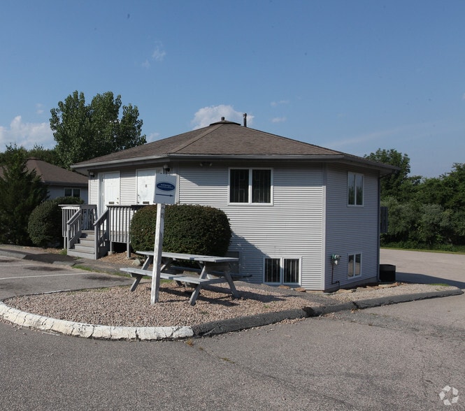 More Photos Of 82 Norwich Westerly Rd, North Stonington Medical For Lease