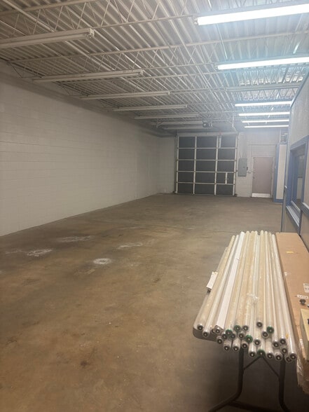 More Photos Of 3025 Delta Dr, Colorado Springs Service For Lease