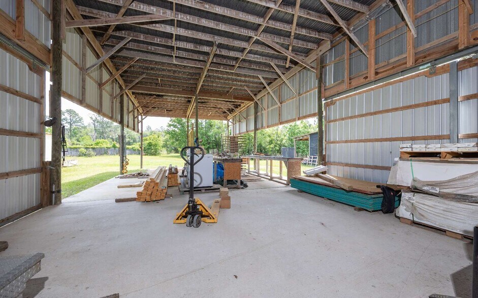 More Photos Of 11973 SE County Road 132, Jasper Office Residential For Sale