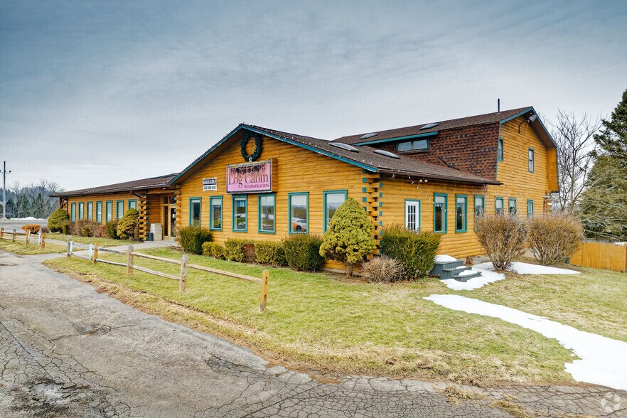 More Photos Of 2445 W Walworth Rd, Macedon Restaurant For Lease