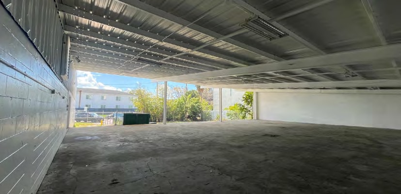 More Photos Of 5007 S Westshore Blvd, Tampa Warehouse For Sale
