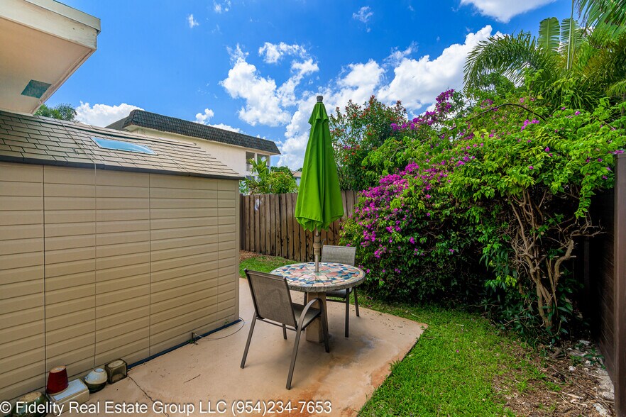 More Photos Of 1425 Ne 55th St, Fort Lauderdale Specialty For Sale