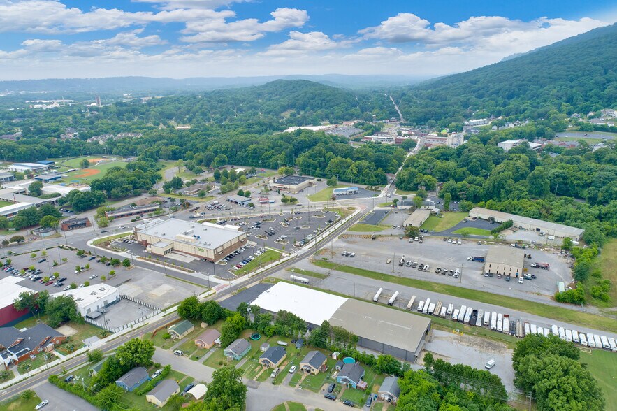 More Photos Of 3501 Saint Elmo Ave, Chattanooga Distribution For Lease