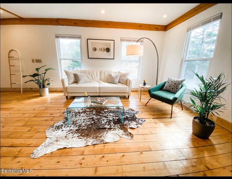 More Photos Of 227 Egremont Plain Rd, North Egremont Office For Sale