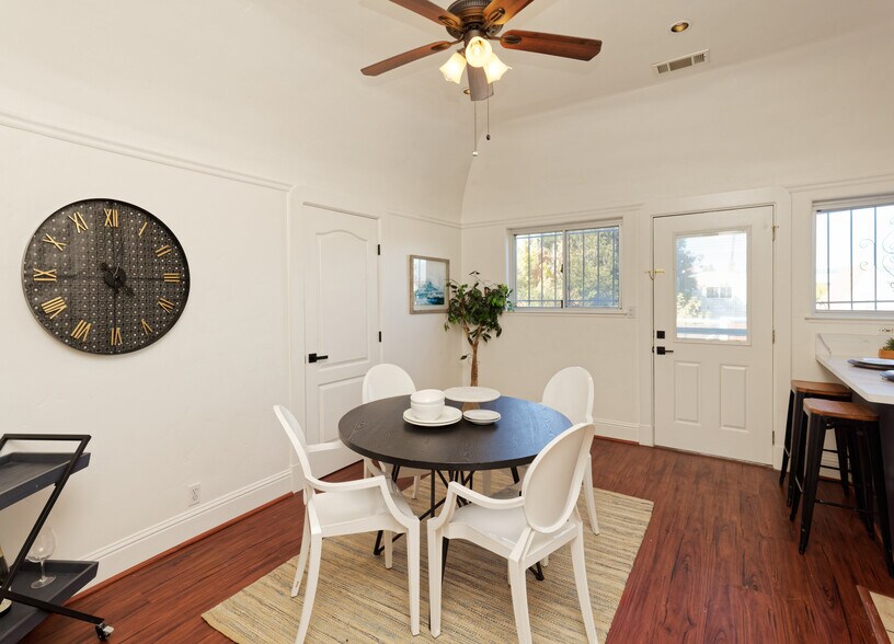 More Photos Of 1033 Magnolia St, Oakland Apartments For Sale