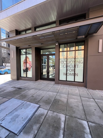 More Photos Of 180 3rd St, Oakland General Retail For Lease