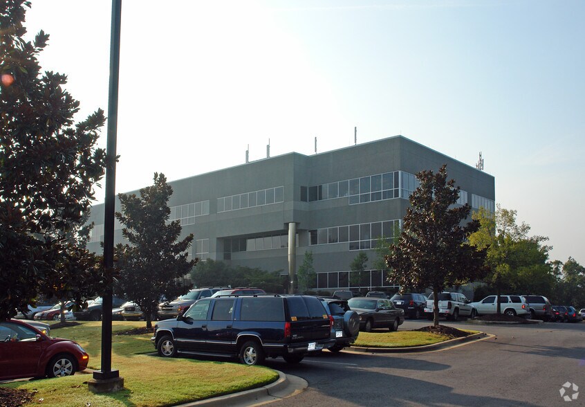 More Photos Of 8315 Cantrell Rd, Little Rock Medical For Lease
