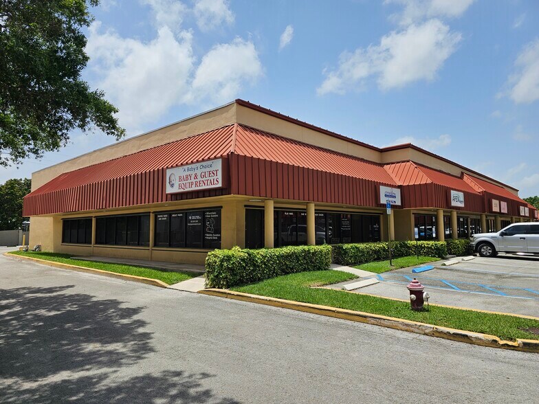 Primary Photo Of 4152-4230 Blue Heron Blvd W, Riviera Beach Medical For Lease