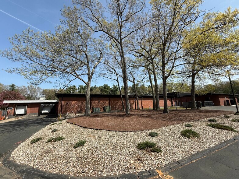 More Photos Of 50 Tower Ln, Avon Light Manufacturing For Lease