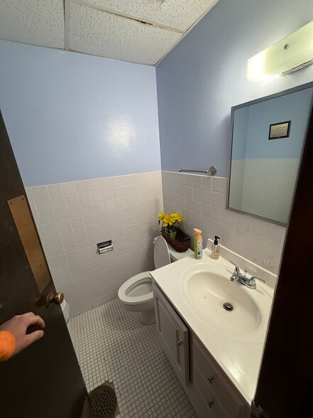 More Photos Of 6 Westbury Dr, Saint Charles Office For Lease