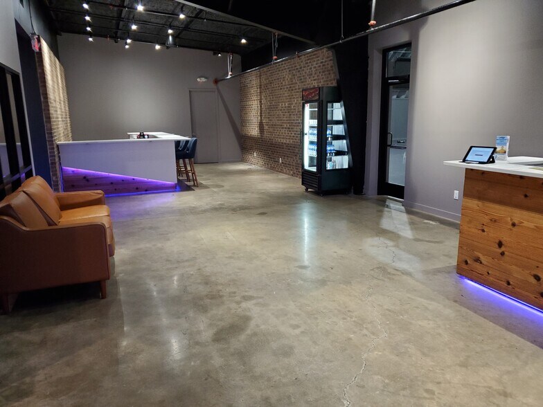 More Photos Of 4312 Republic Ct, Concord Warehouse For Lease