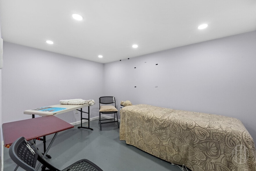 More Photos Of 41-12 29th St, Long Island City Storefront Retail Residential For Lease