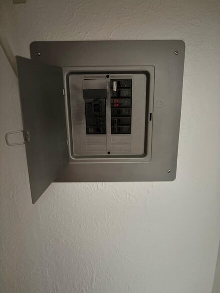 More Photos Of 1521 Brooke Park Dr, Toledo Apartments For Sale