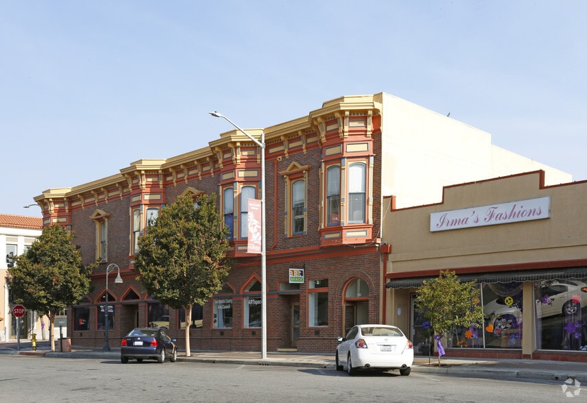 More Photos Of 449-455 San Benito St, Hollister Storefront Retail Office For Lease