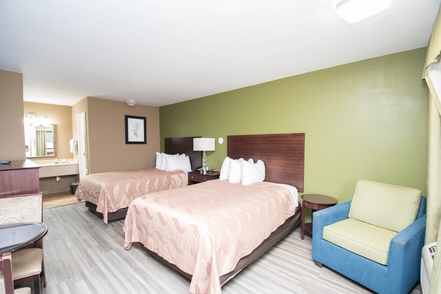More Photos Of 750 Cobb Place Blvd NW, Kennesaw Hotel For Sale