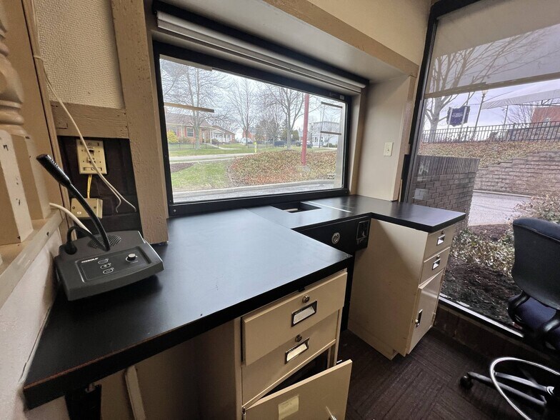 More Photos Of 25 S Portage St, Doylestown Bank For Sale