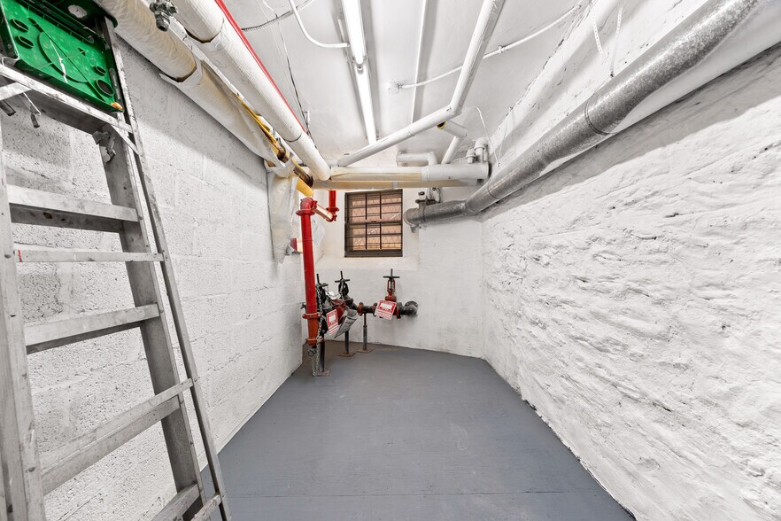 More Photos Of 311 W 78th St, New York Apartments For Sale