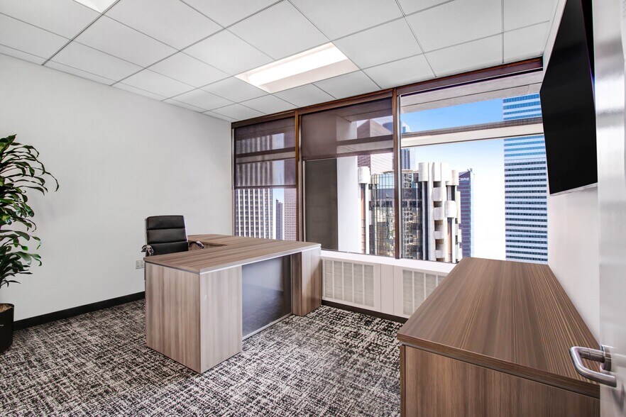 More Photos Of 445 S Figueroa St, Los Angeles Office For Lease
