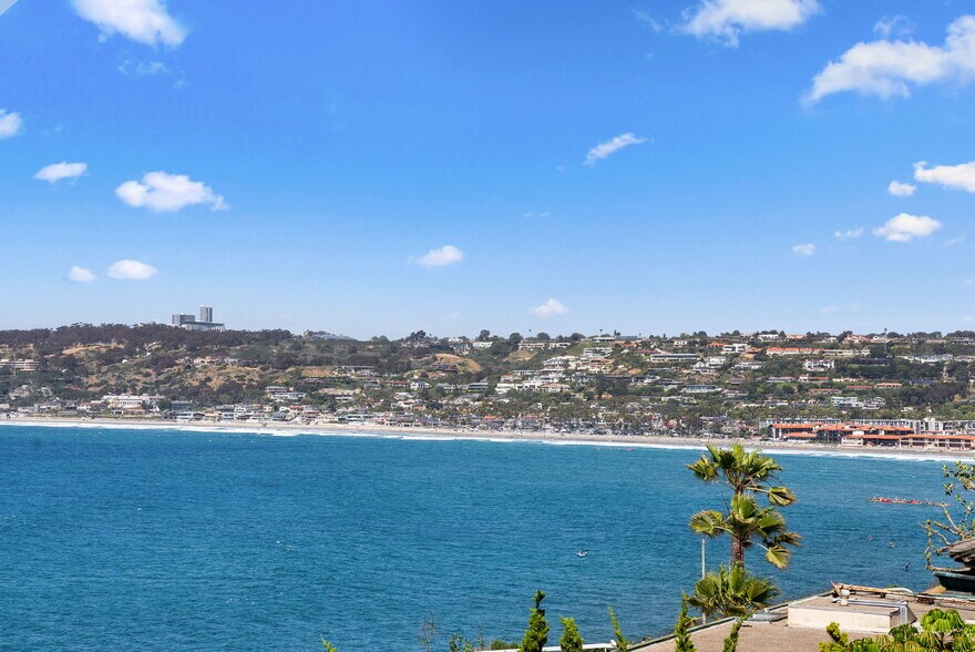 More Photos Of 1218-1224 Prospect St, La Jolla Office For Lease