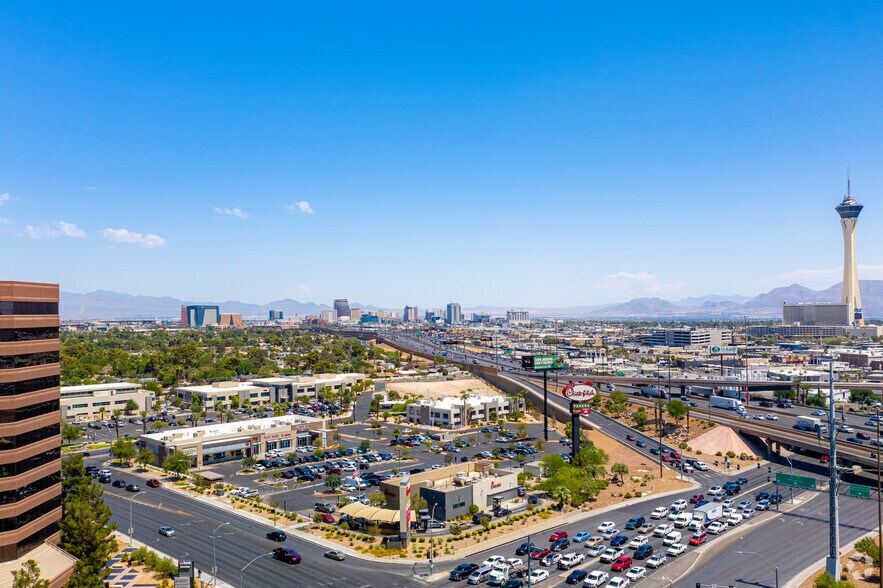 More Photos Of 2400 S Rancho Dr, Las Vegas Freestanding For Lease