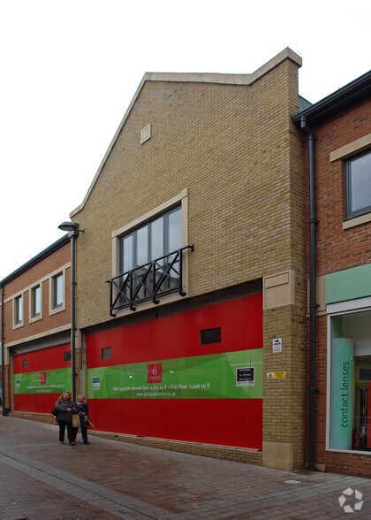 More Photos Of Station Rd, Didcot Storefront For Lease