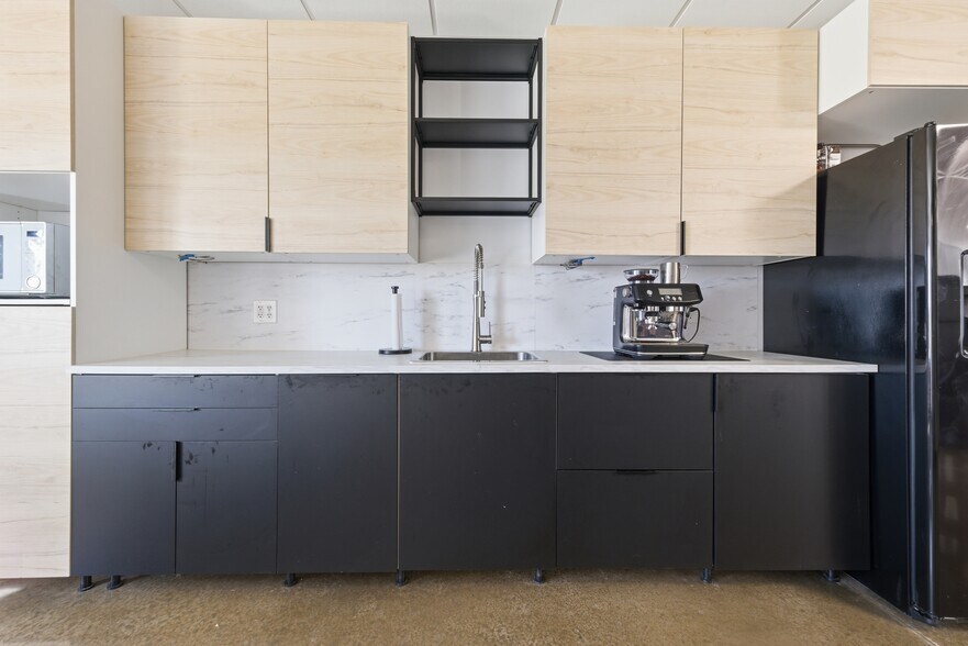 More Photos Of 8524 N Sooner Rd, Oklahoma City Industrial For Lease