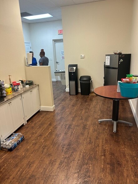 More Photos Of 2001-2031 Hickory Tree Rd, Saint Cloud Unknown For Lease