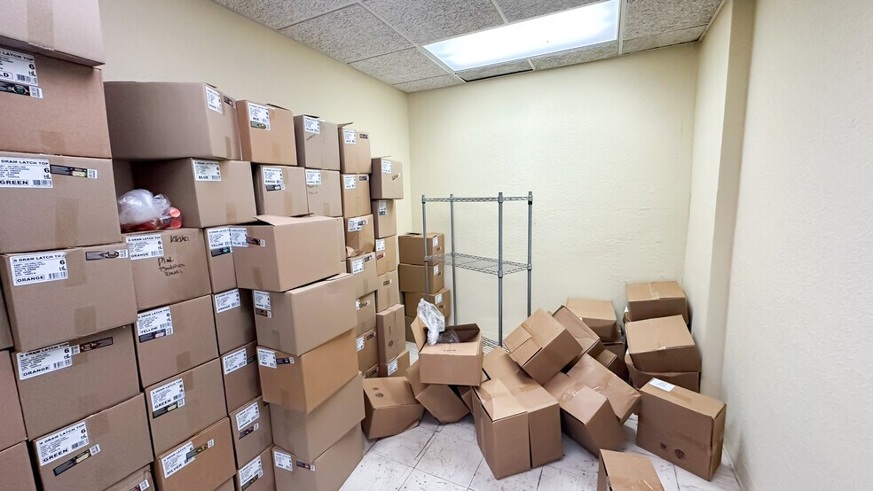 More Photos Of 1520 E Gary Rd, Lakeland Office For Lease