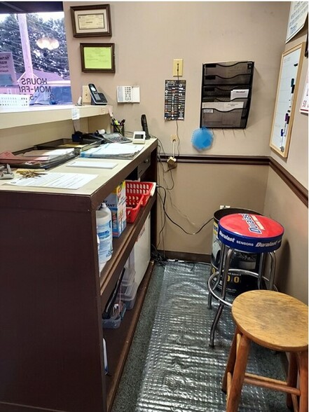 More Photos Of 301 N Logan St, Gaffney Auto Repair For Sale