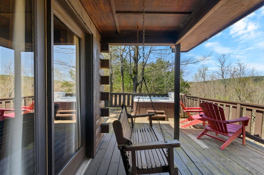 More Photos Of 68438 Eagle Creek Dr, Smithville Hotel For Sale