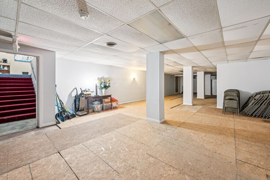 More Photos Of 510 W Broad St, Palmyra Religious Facility For Sale