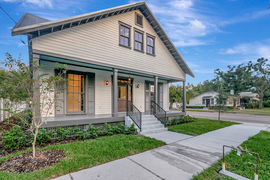More Photos Of 2111 Cleveland St, Tampa Office For Sale
