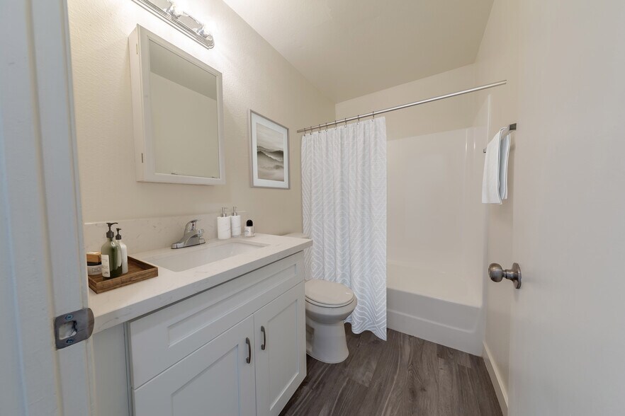 More Photos Of 6752-6770 Solita Ave, San Diego Apartments For Sale