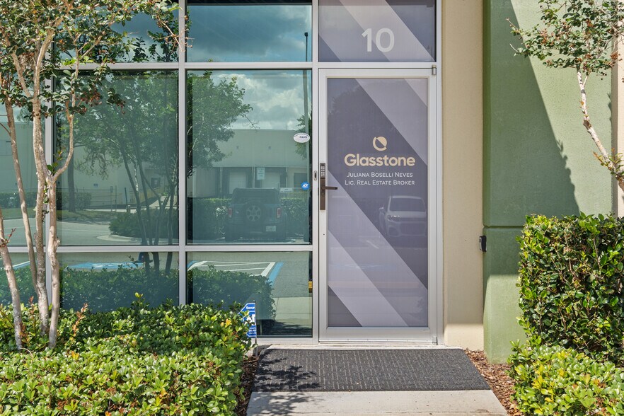 More Photos Of 7330 Exchange Dr, Orlando Warehouse For Sale
