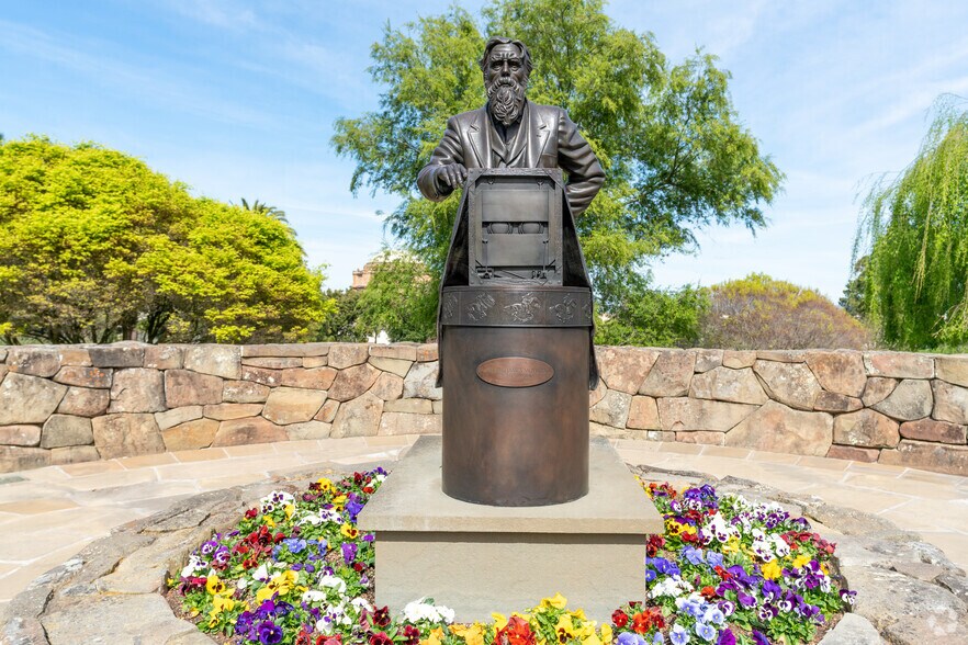 More Photos Of One Letterman Dr, San Francisco Loft Creative Space For Lease